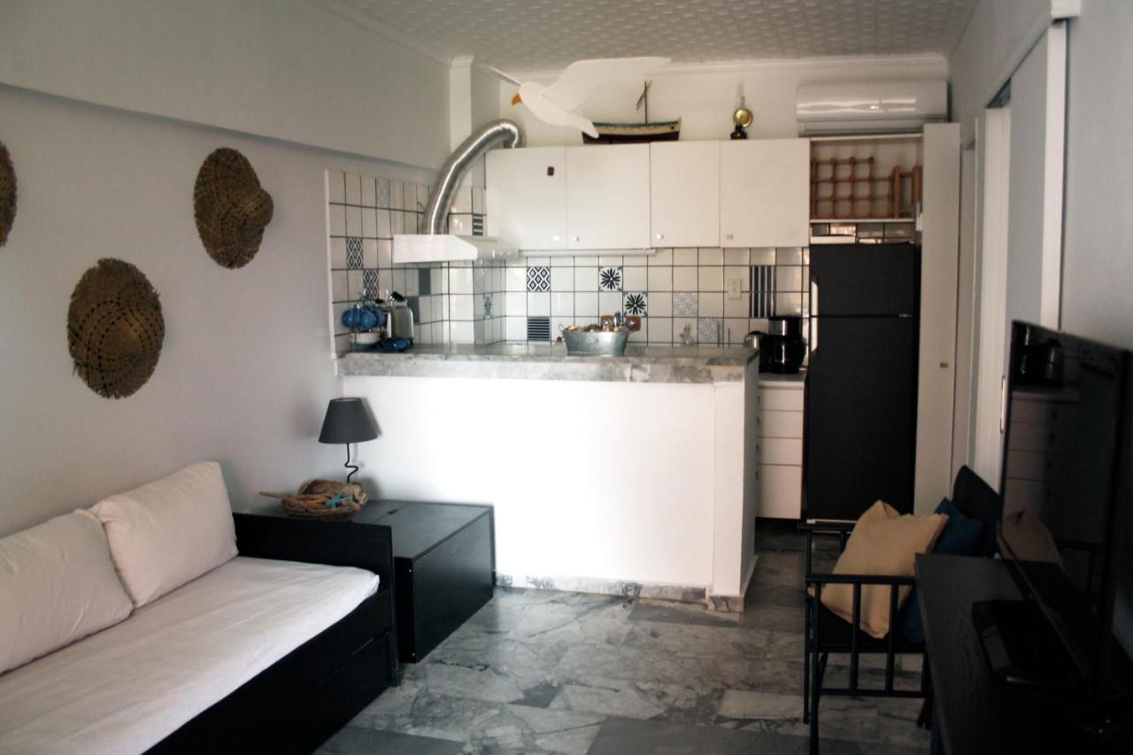 Beachfront Garden Apartment- Atlas Complex Лоутраки Экстерьер фото